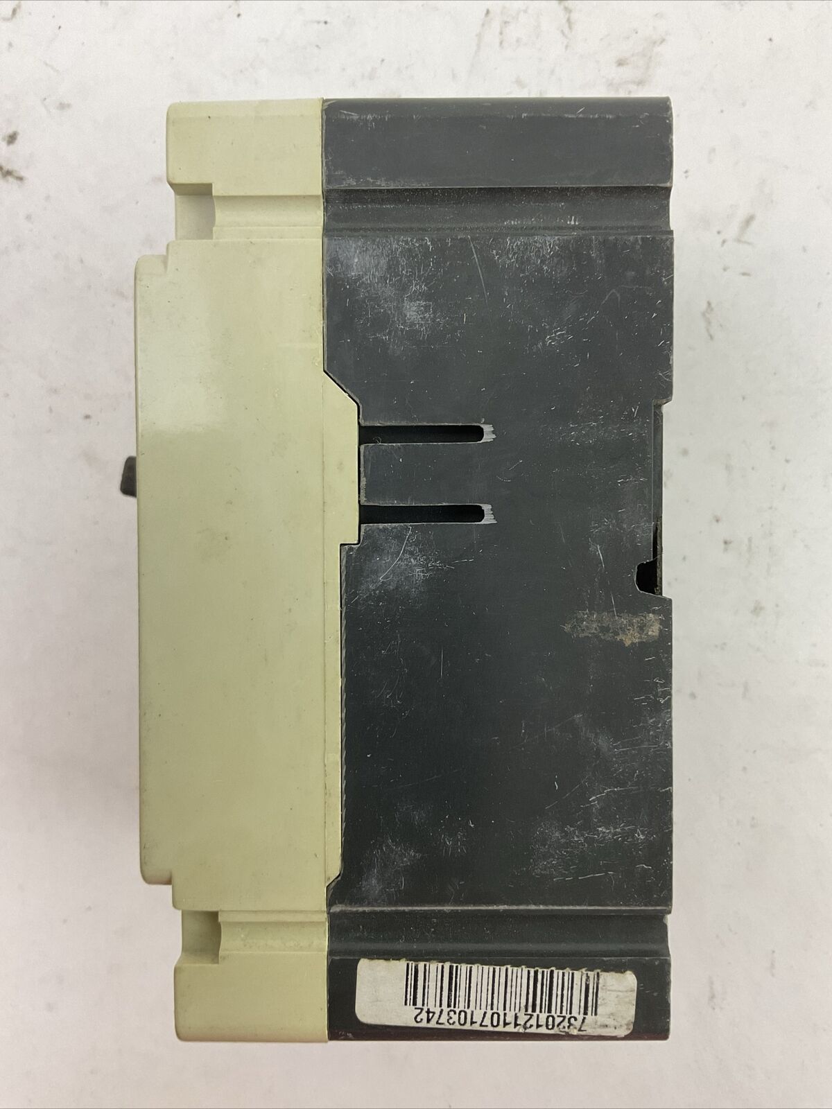 EATON HFD3015BP10 600VAC 250VDC 15AMP 3POLE 6604C37G02 CIRCUIT BREAKER HFD 65K