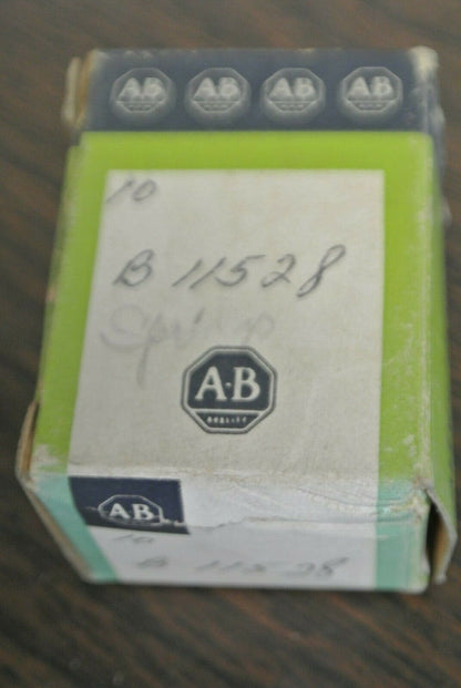 BOX of 10 / ALLEN-BRADLEY B11528 / SPRINGS / NEW SURPLUS