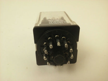 SIEMENS 3TX7120-1FB03 PLUG IN  10A@120V, 10A@240V, 1/3HP@120V, 1/2HP@240V, 12VDC