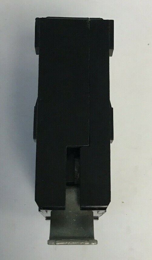 WESTINGHOUSE/CUTLER HAMMER BAB1020 CIRCUIT BREAKER 120/240VAC 20A 1P**LOTOF4**