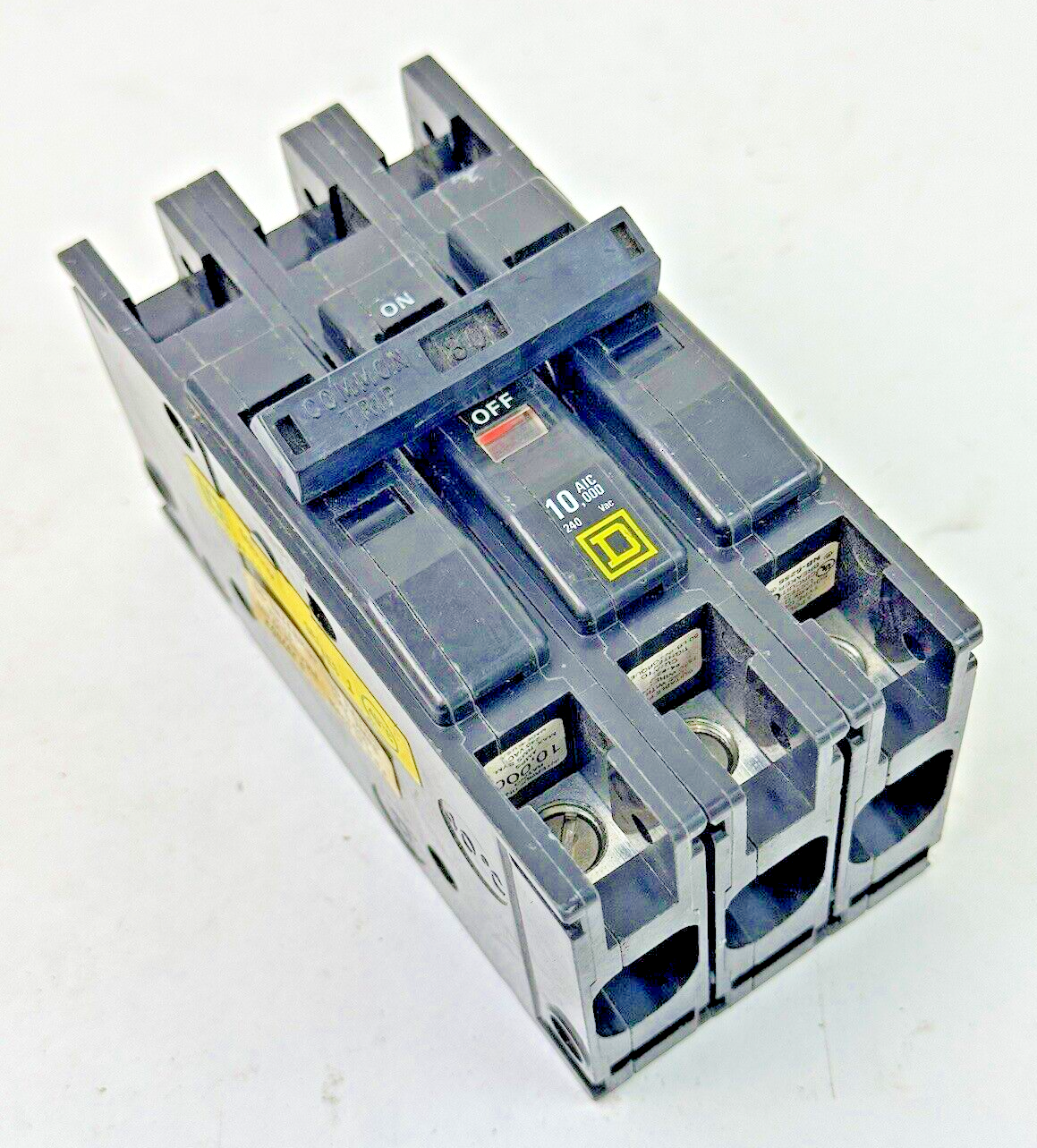 SQUARE D - QOU380 - UNIT MOUNT CIRCUIT BREAKER - 3 POLE/80 A/ 240 VAC/ TYPE QOU