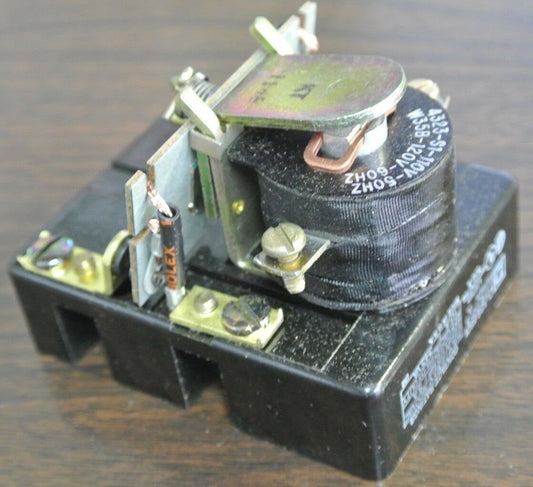 SQUARE D 8501 CO-3 A.C. CONTROL RELAY - DPST 10A @ 277VAC, 120V COIL NEW SURPLUS