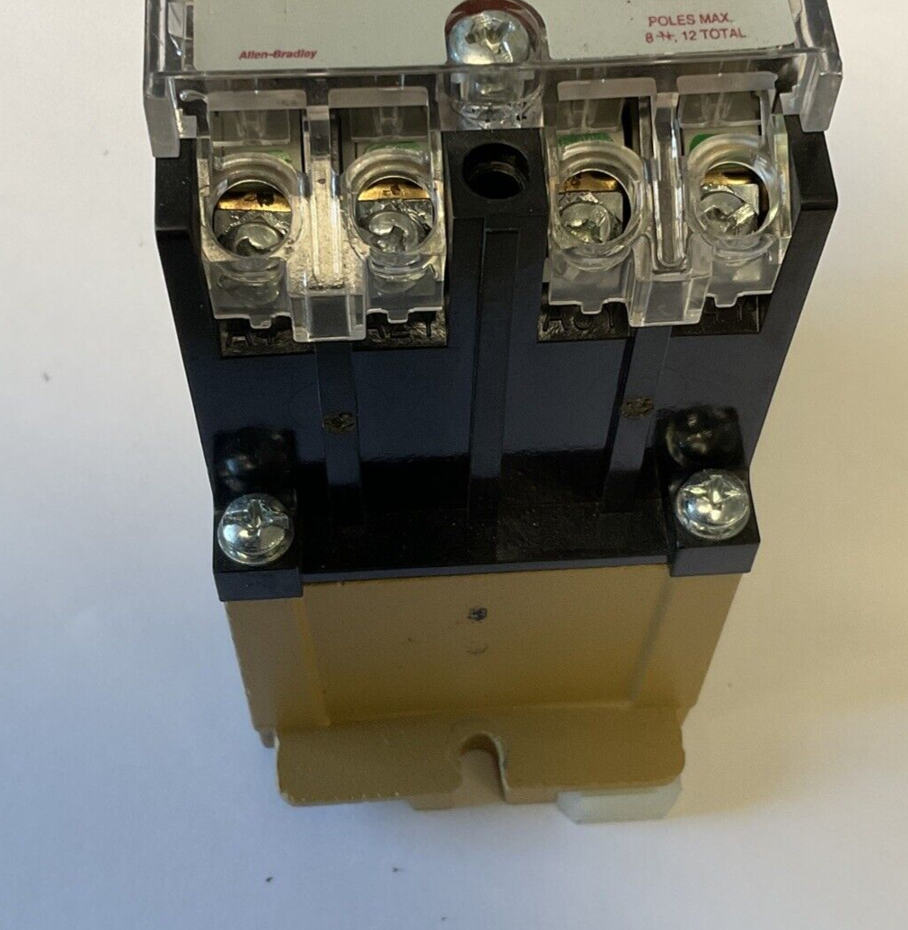 ALLEN BRADLEY 700-PK400A1 AC RELAY SER.E 600VAC 10A TYPE PK