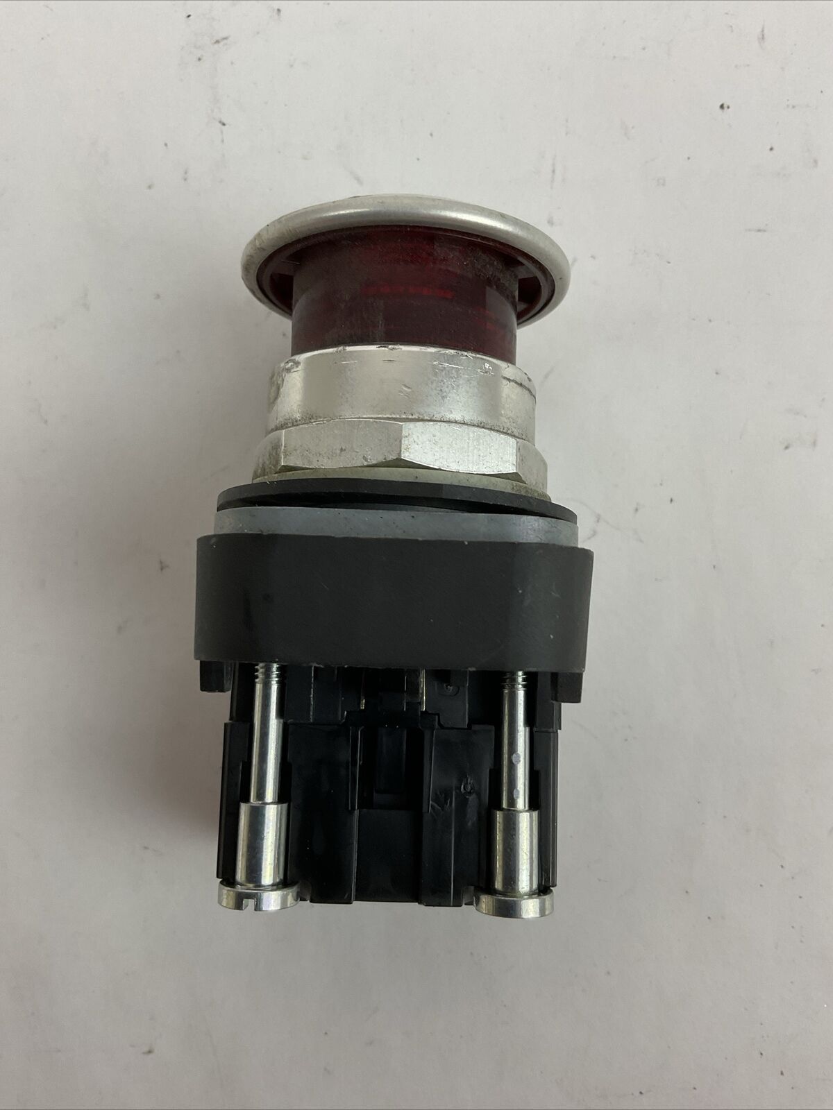 ALLEN BRADLEY 800T-FXQH2RA1 PUSH BUTTON INPUT 12...130V SER U 800T-N374 SER A