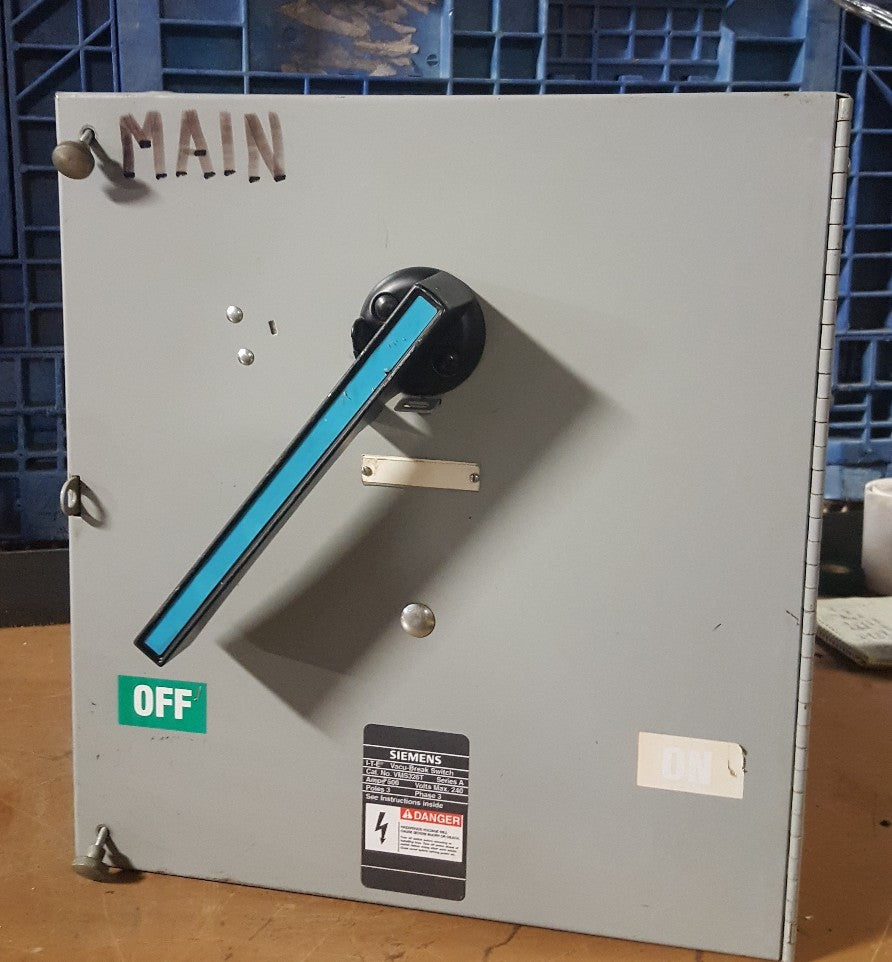 SIEMENS/ITE  VMS326T 600 Amp 240 Volt 3 Phase Switch