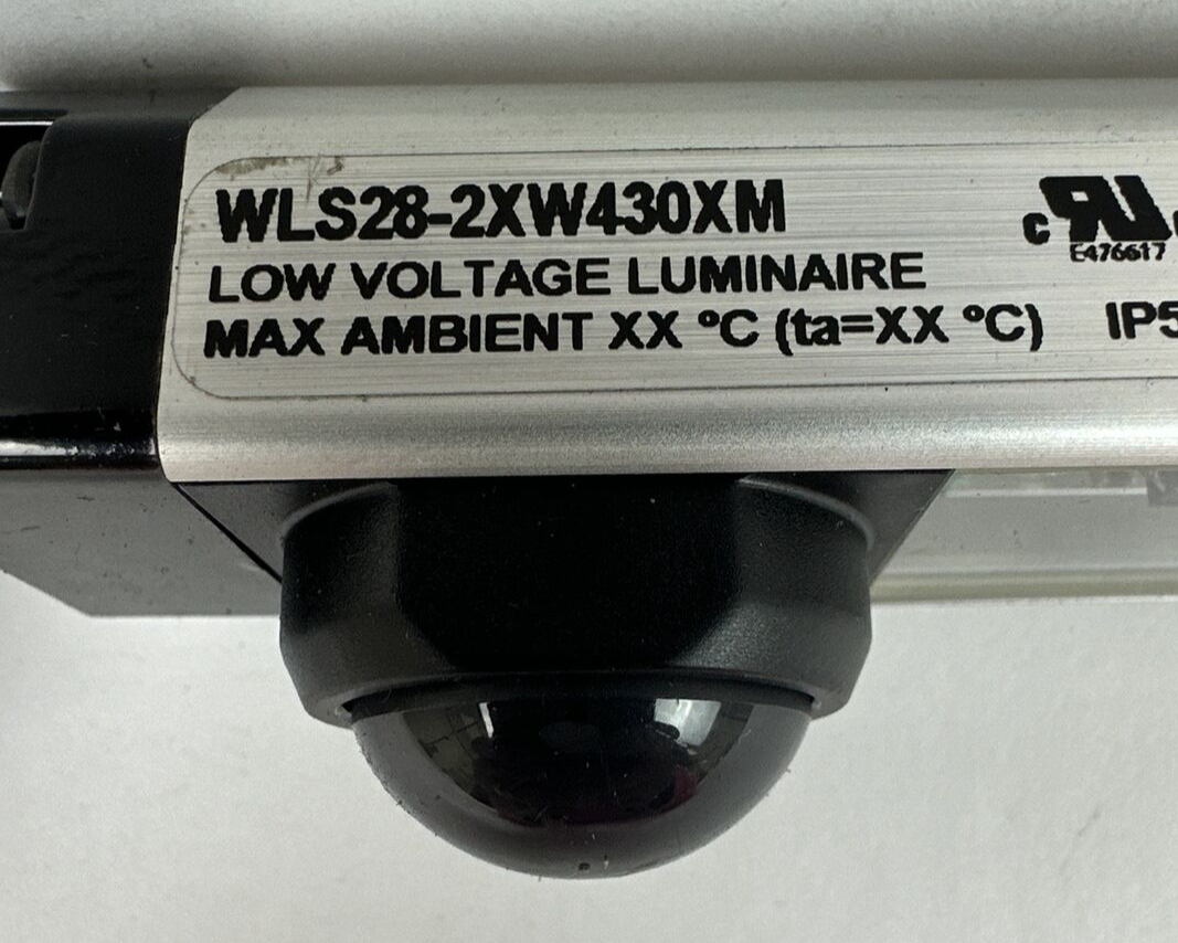 BANNER WLS28-2XW430XM WORK LIGHT STRIP LOW VOLTAGE LUMINAIRE 12-30VDC 1.2A