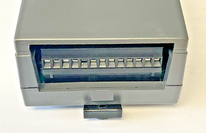 SCHNEIDER ELECTRIC UI-8-10-S INPUT MODULE 24VDC 0.7W