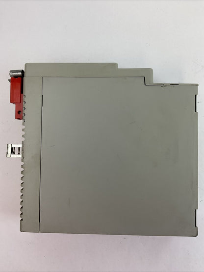ALLEN BRADLEY 2094-BM01-S 15A AXIS MODULE SER B FIRMWARE V1.111