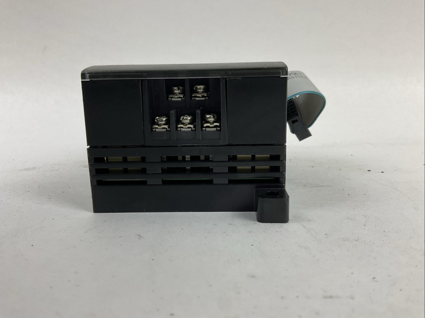 OMRON CP1W-8ER OUTPUT UNIT 24VDC
