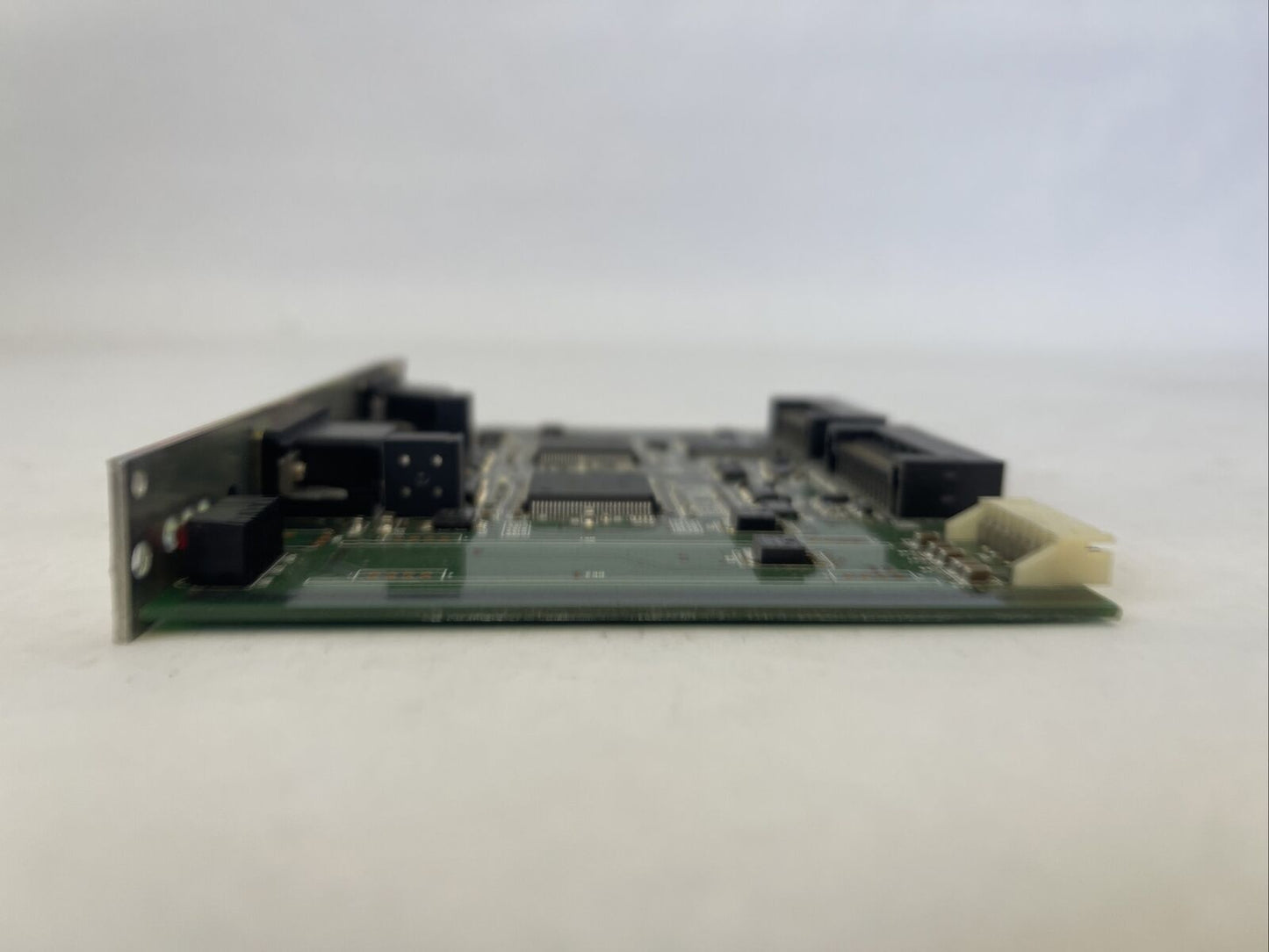 IAI IADC3203 020/E ED-032-9-044-0-000-1 CIRCUIT BOARD