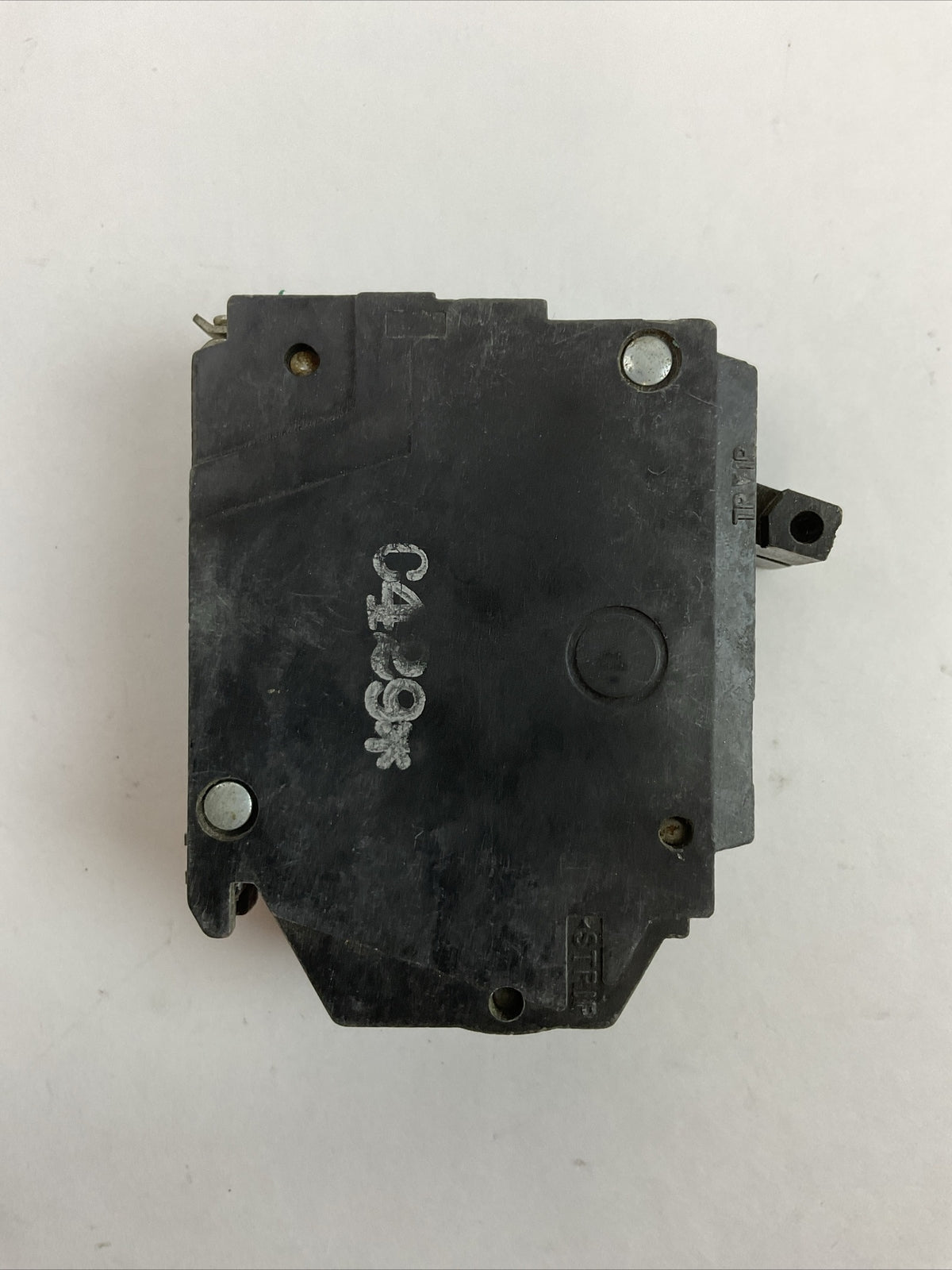 GE THQP240 CIRCUIT BREAKER 2POLE 40AMP 120/240VAC (LOT OF 4)