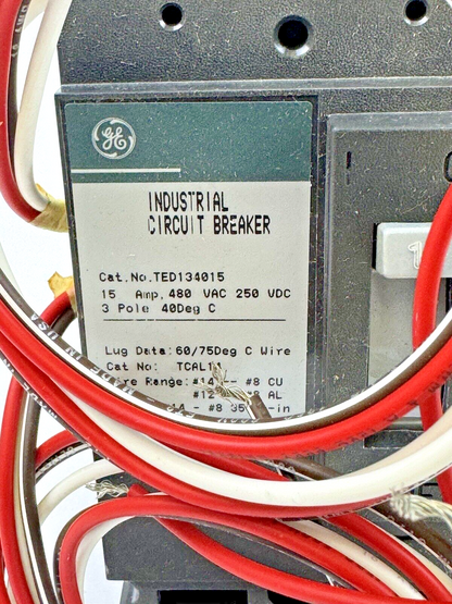 GE - TED134015 - IND. CIRCUIT BREAKER W/ AUX SWITCH - 15A, 480 VDC, 3 POLE - NEW