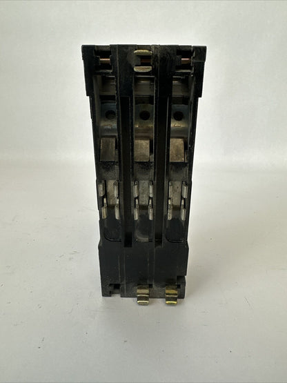 SQUARE D Q13100 CIRCUIT BREAKER 100AMP 240VAC 3POLE