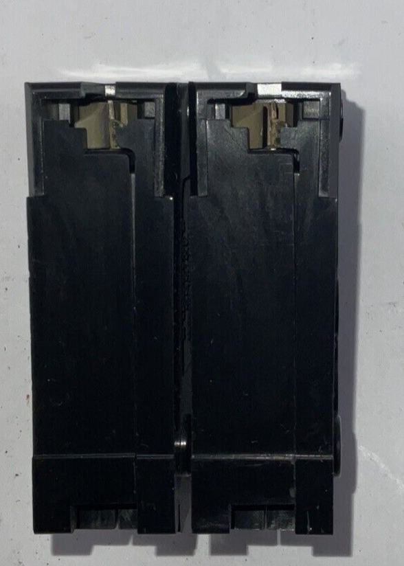 THOMAS & BETTS TB230 CIRCUIT BREAKER 120/240VAC TYPE HACR ***LOTOF5***