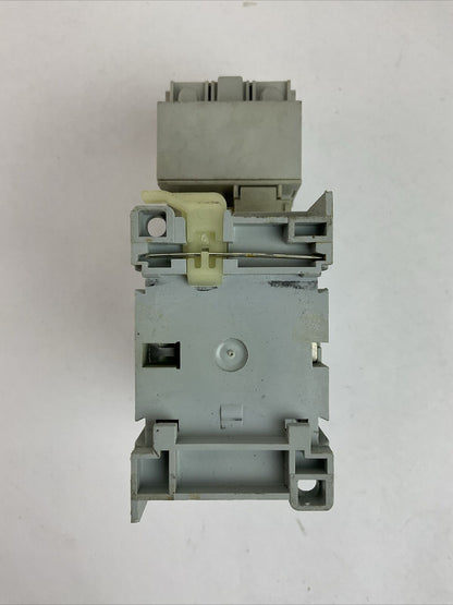 ALLEN BRADLEY STARTER 100-C09Z*10 CONTACTOR COIL 24VDC 193-EA1EB SER B 1.6-5.0A