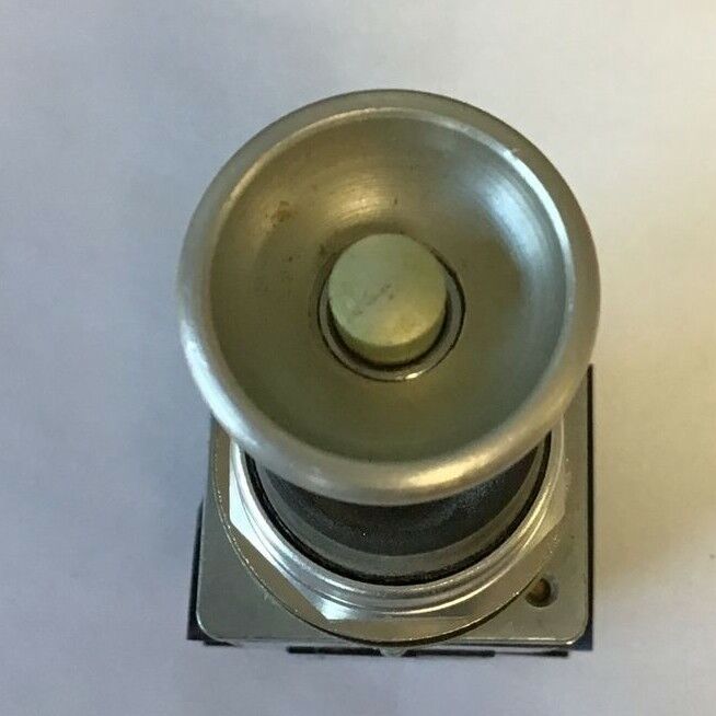 SQUARE D  9001 TYPE K36 JOY STICK OPERATOR SER.F W/ 9001 KA-1 SER.F CONT.BLK
