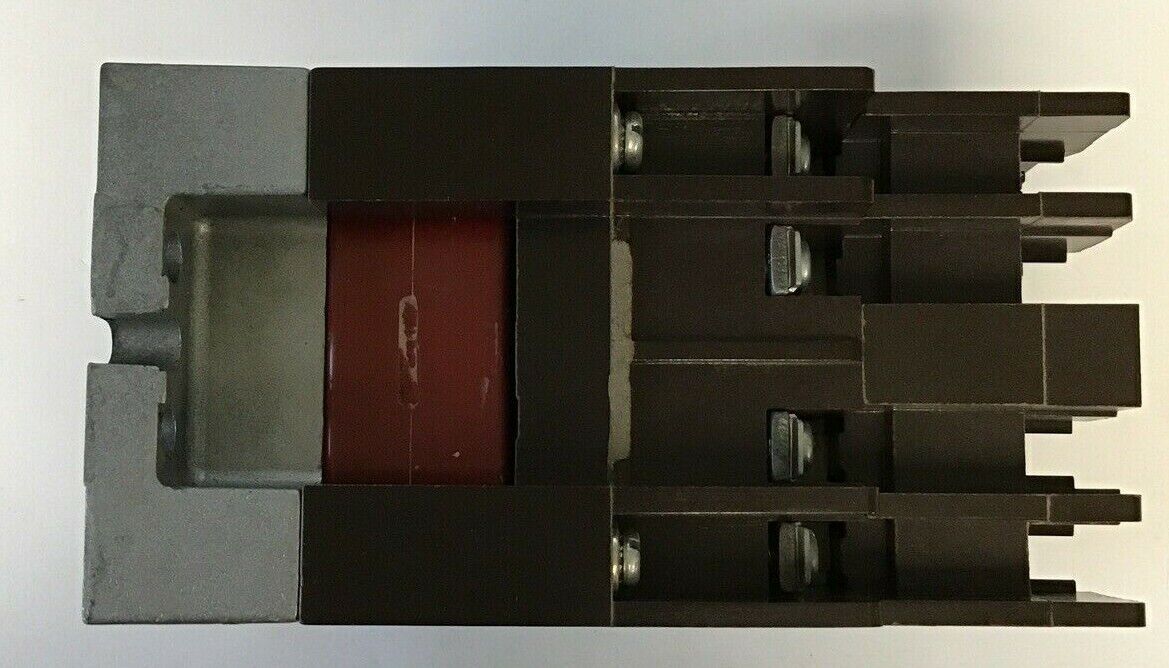 CUTLER-HAMMER D26MR60A / TYPE M RELAY / 600V / 120V COIL / 6 N.O.-0 N.C.