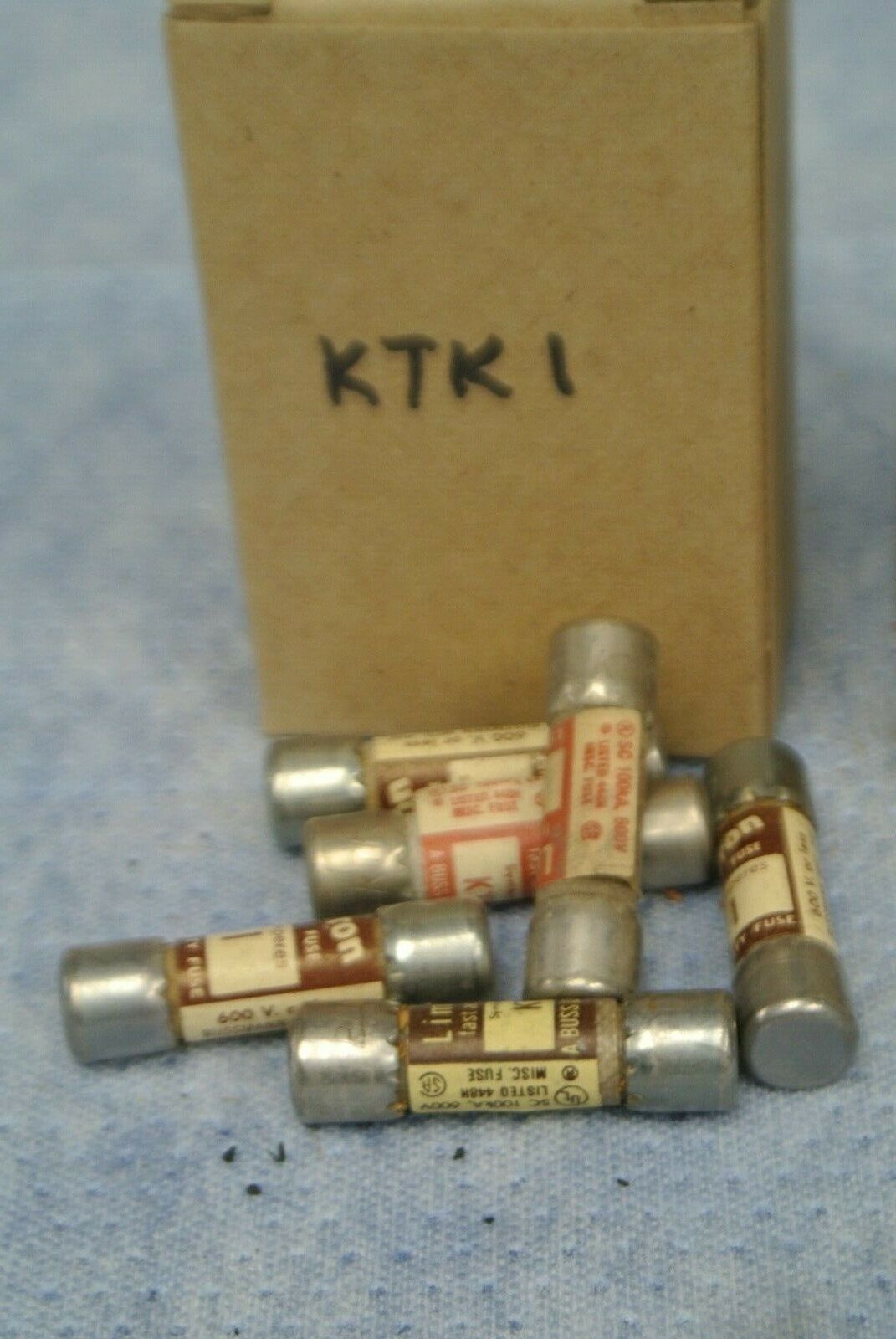 LOT of 9 / BUSSMANN FUSES / SIX pcs KTK 1 & THREE pcs KTK 2 / 600V / NEW SURPLUS