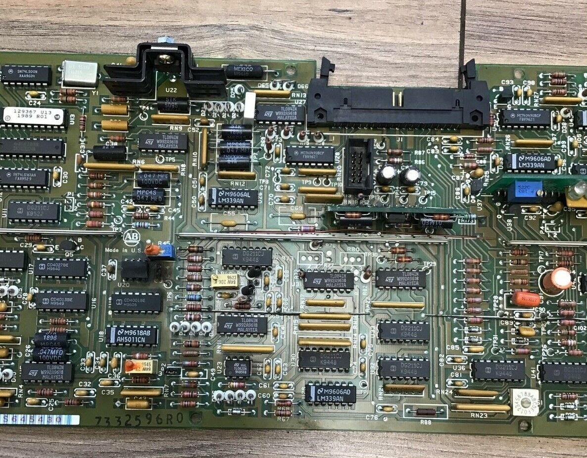 ALLEN BRADLEY 126399 SERVO CONTROL BOARD M00309764 1241REV18