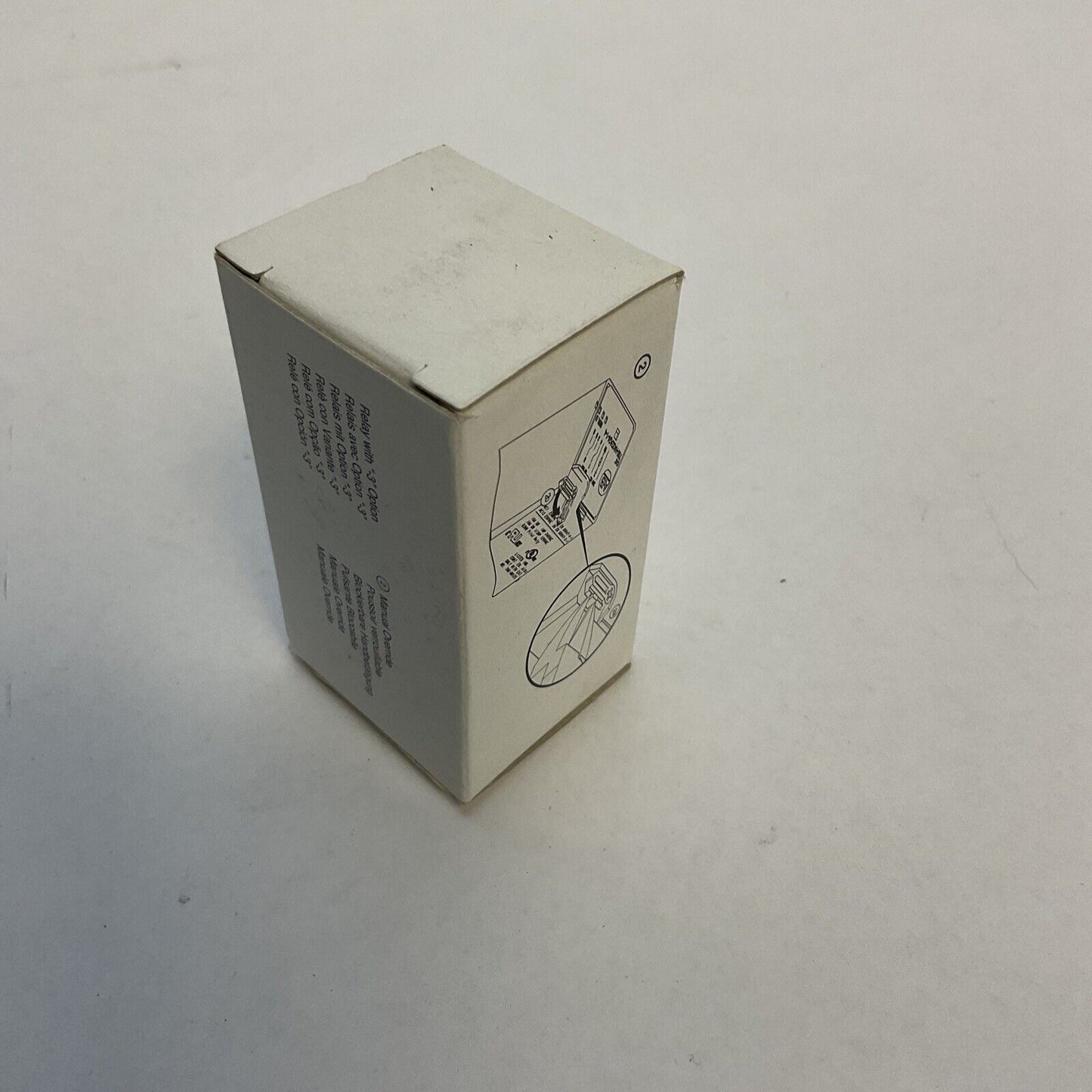 ALLEN BRADLEY 700-HA32A1-3-4 SER D RELAY 10A 2 C/O (DPDT) 120VAC 50/60HZ