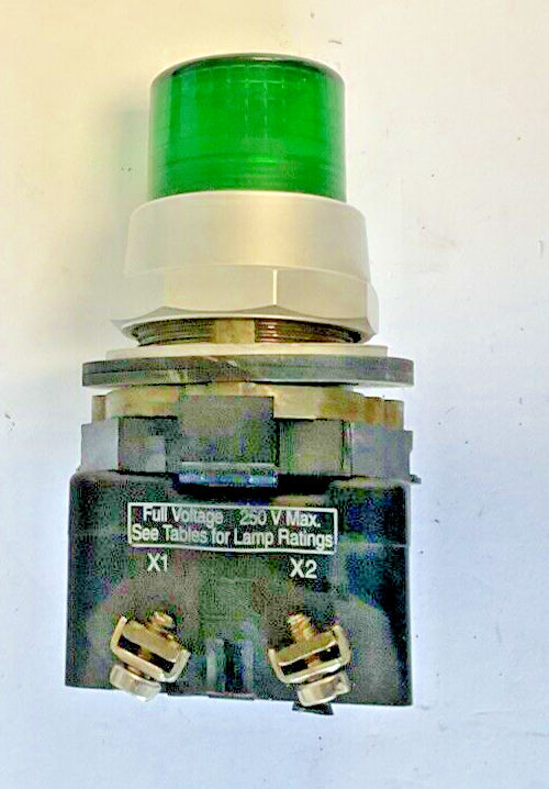 CUTLER HAMMER HT8 GREEN PUSH BUTTON 250V