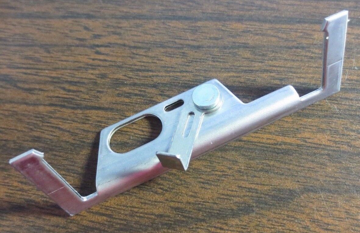 GE THP100 MODEL 4 - HANDLE PADLOCKING ATTACHMENT - for TQL-AC, TQAL-AC, TQB