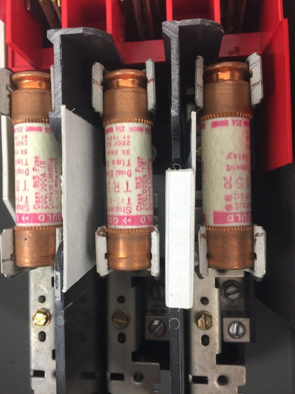 CUTLER HAMMER DH322NGK FUSIBLE HD SAFETY SWITCH 240VAC 250VDC 60AMP 3P TYPE 1