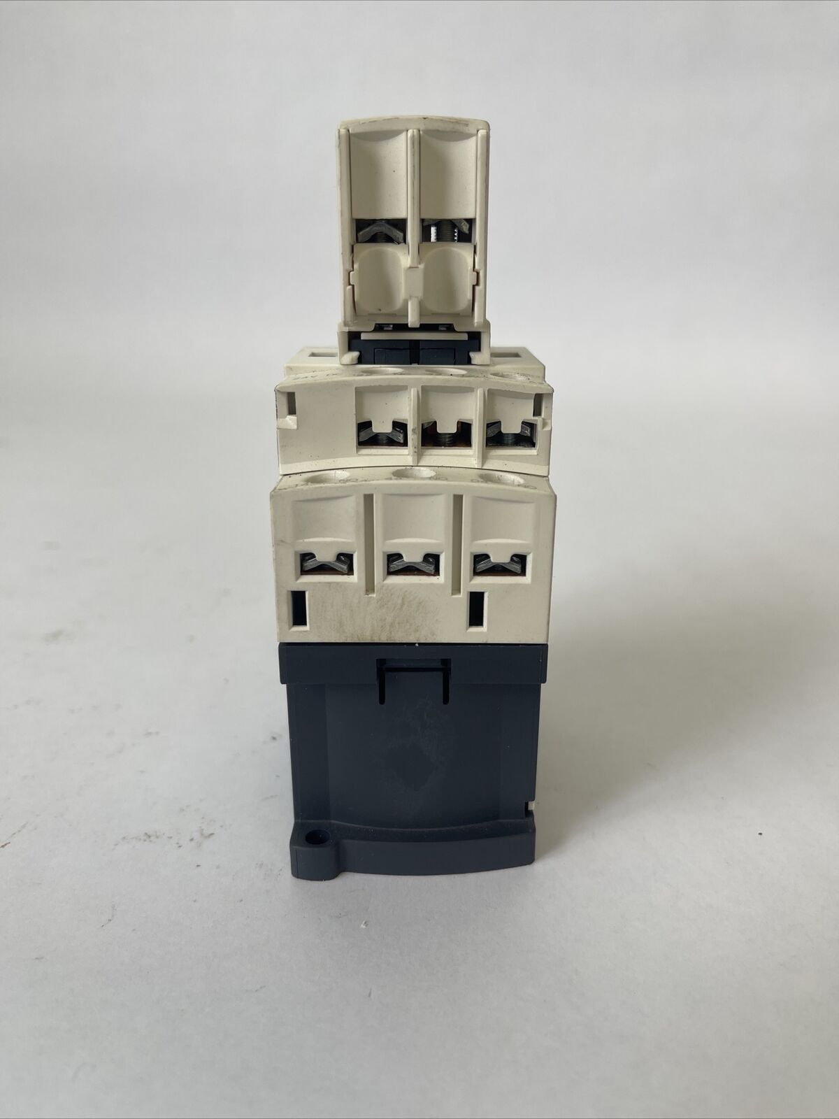 TELEMECANIQUE CAD32BD CONTACTOR 600VAC 10A COIL 24VDC LADN20 LAD4TBDL 5-24V