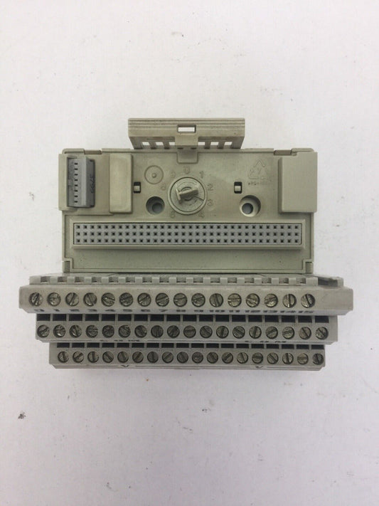 ALLEN BRADLEY 1794-TB3 FLEX I/O TERMINAL BLOCK SER A REV D01 5VDC 640mA