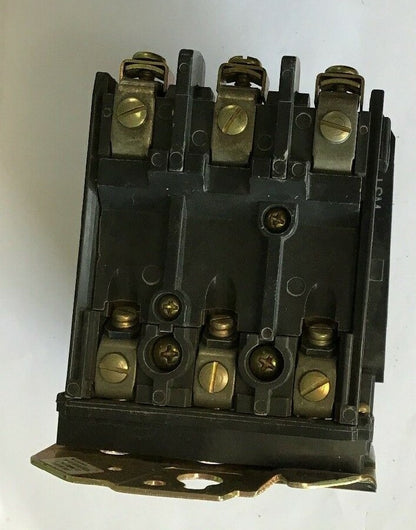 ALLEN BRADLEY 500F-B0D930 SER.B SIZE 1 CONTACTOR 600VAC 27AMP 10HP 120V COIL