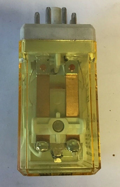 IDEC RR2P-U RELAY 24VAC ***LOTOF3***