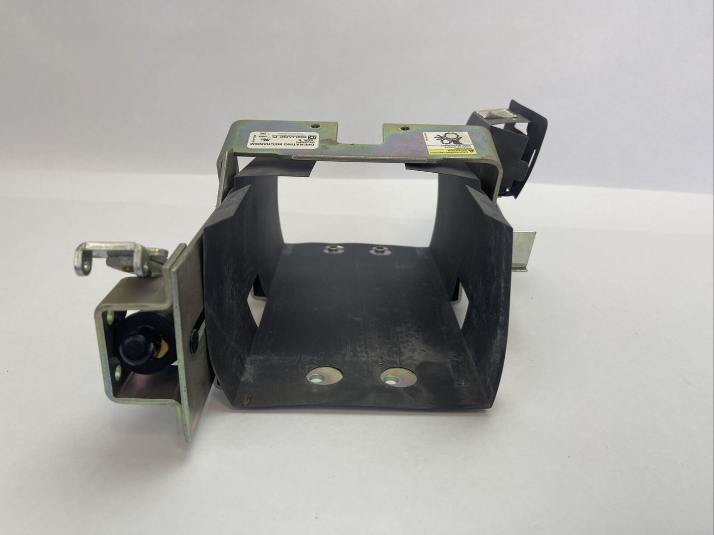 SQUARE D 9422RP1 OPERATING MECHANISM SER B MISSING LOWER METAL BRACKET 9999 R26