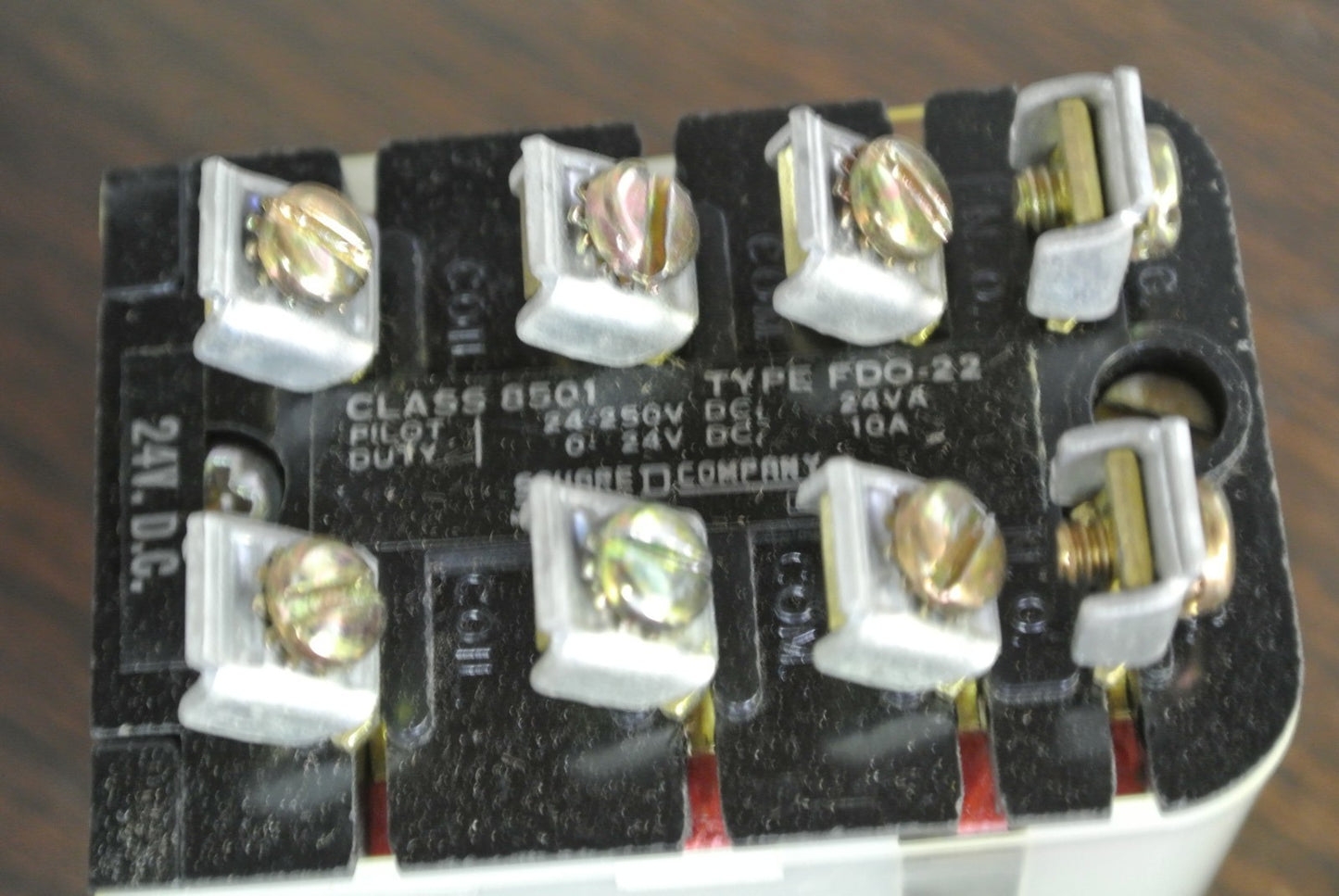 SQUARE D - 8501 FDO-22 TYPE F RELAY - 8-SCREW - 24VDC, 60Hz  - NEW SURPLUS