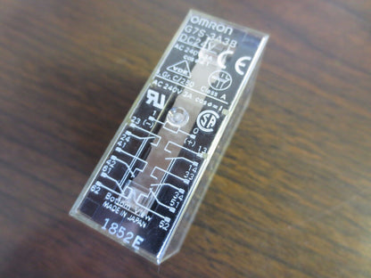 OMRON G7S-4A2B RELAY - 24VDC, 240VAC, 3A