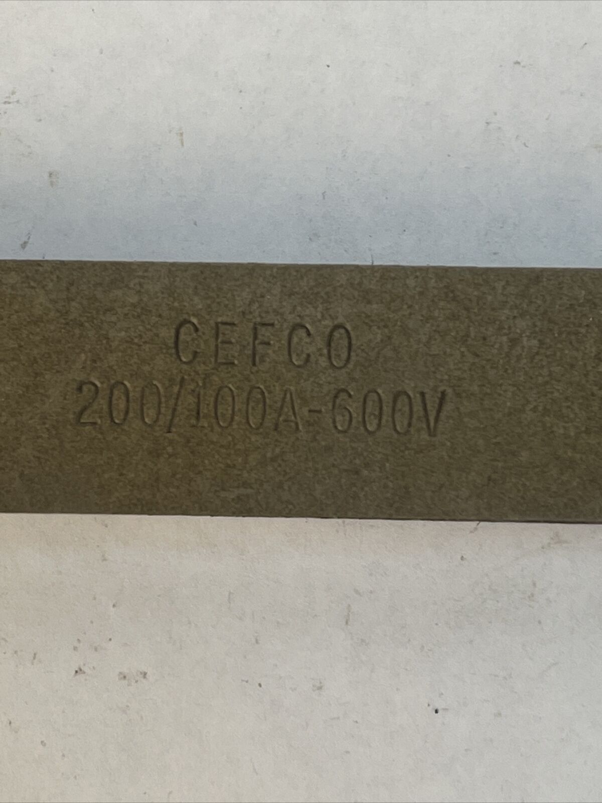 CEFCO 200/100A 600V FUSE REDUCER