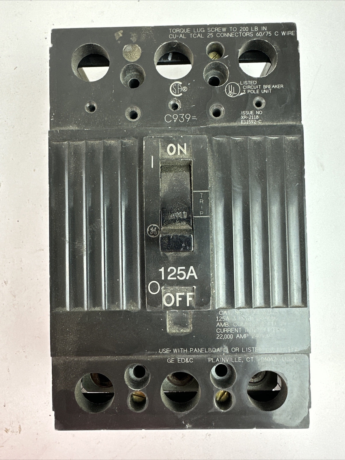 GE THQD32125 CIRCUIT BREAKER 125A 3POLE 240VAC