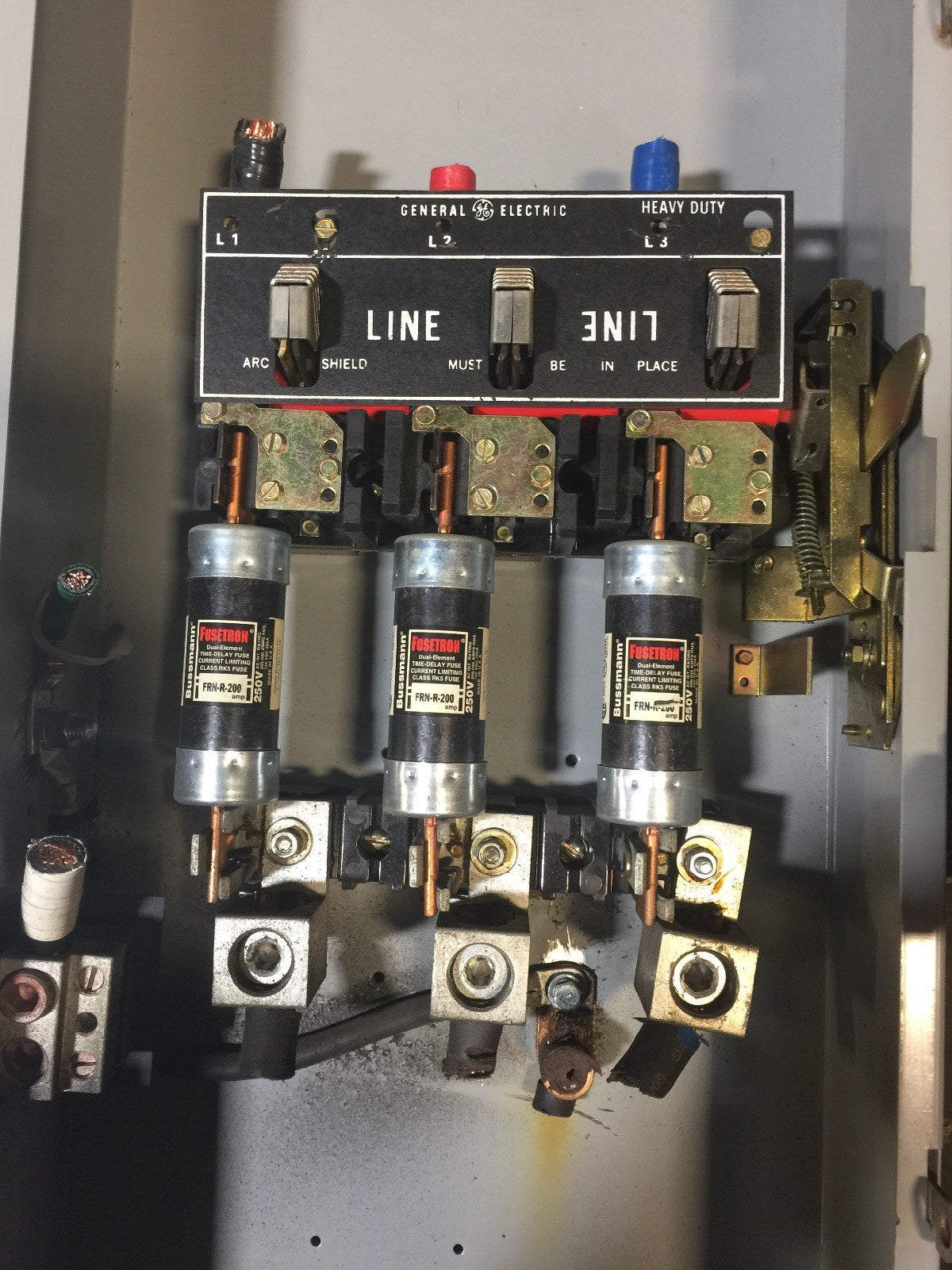 GE TH4324 SAFETY SWITCH 200A 240VAC 250VDC 60HP TYPE 1