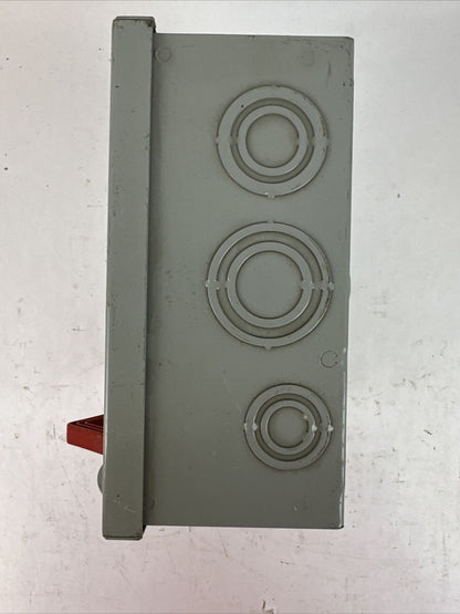 GE THN3361 MODEL 10 SAFETY SWITCH 30A 600VAC 3PH 30HP 250VDC 5HP NON-FUSIBLE