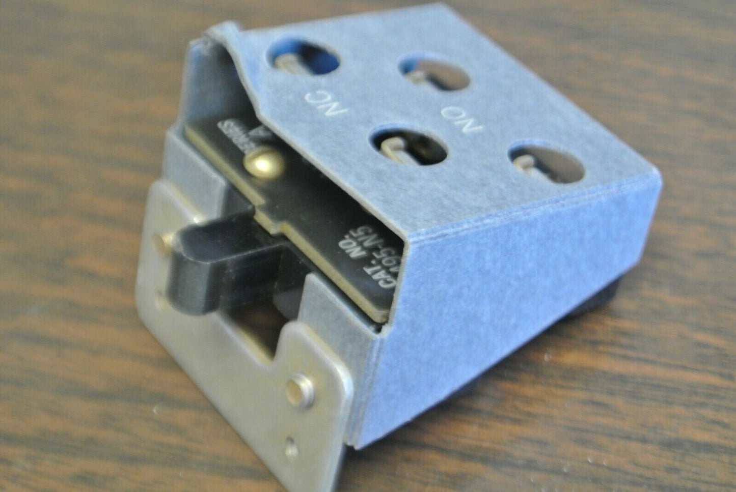 ALLEN-BRADLEY 1495-N5 AUXILIARY CONTACT KIT / 1 NO, 1 NC / NEW SURPLUS