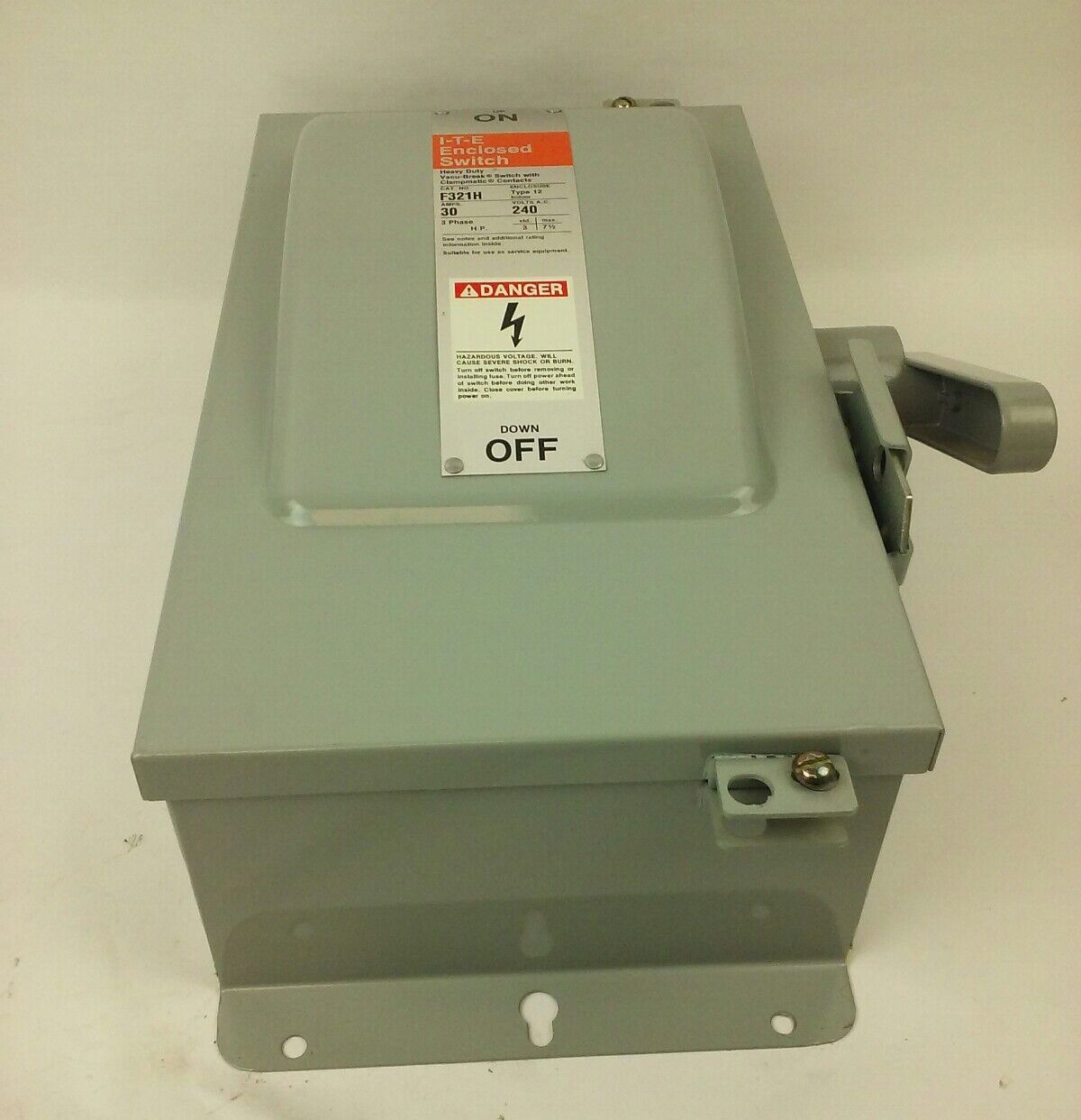 ITE F-321H SAFETY SWITCH TYPE 12 ENCLOSURE, 3P FUSIBLE, 30A, 240VAC/ 250DC, NIB