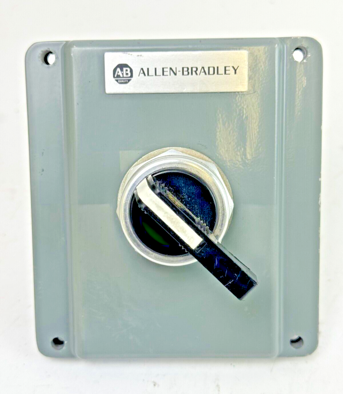 ALLEN-BRADLEY - 800T-H2A - SELECTOR SWITCH W/ BASE PLATE