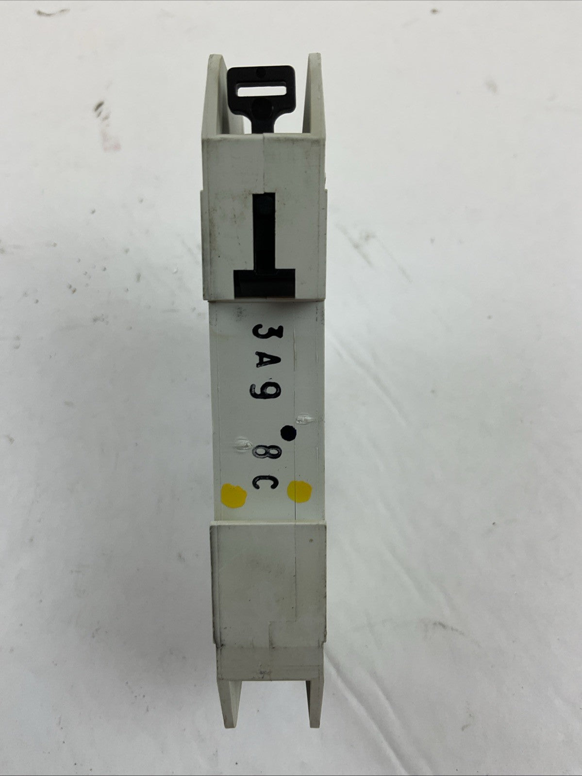 ALLEN-BRADLEY 1489-D1C080 SER A CIRCUIT BREAKER 125VDC 8AMP