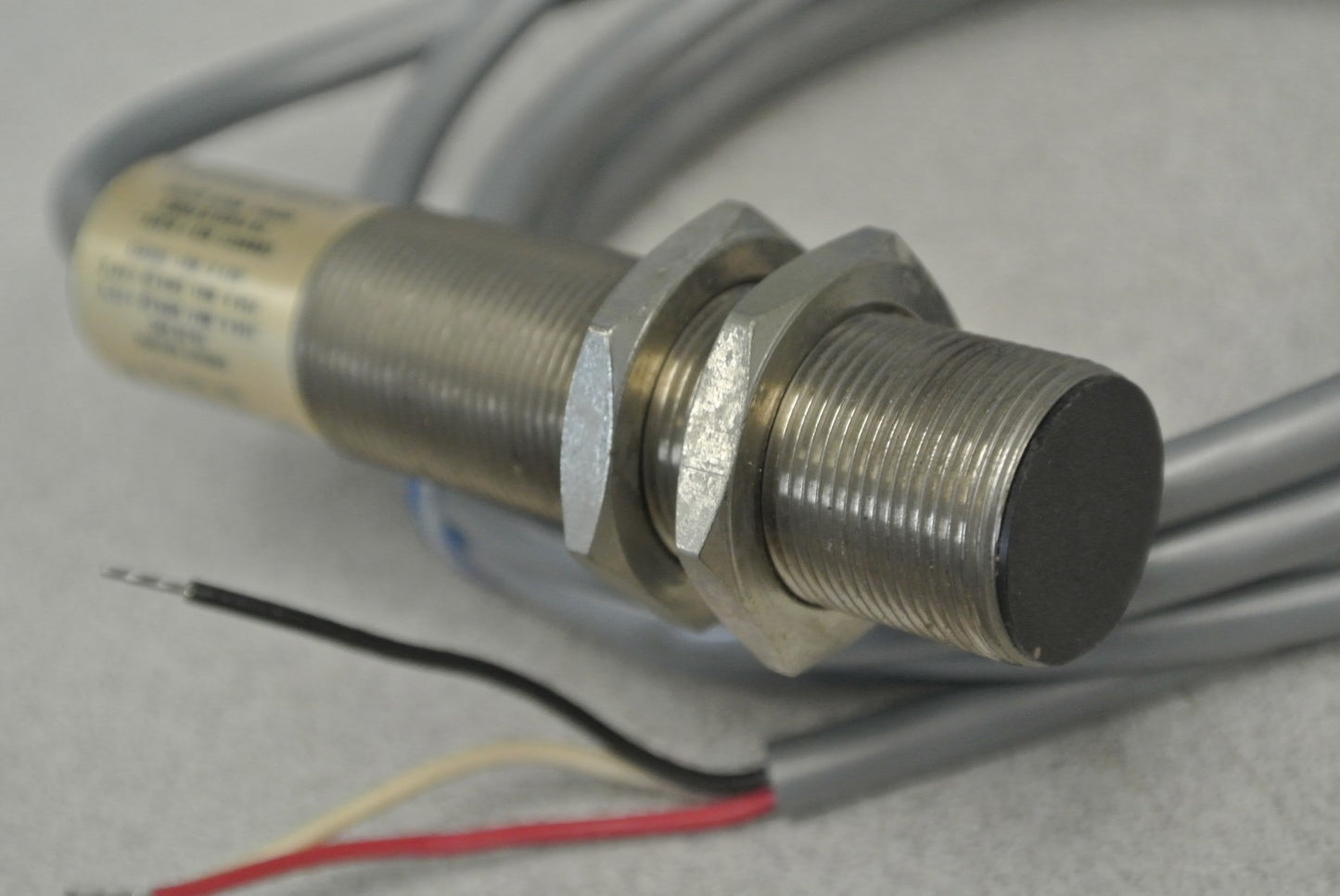 ALLEN-BRADLEY 871C-A5A18 CYLINDRICAL INDUCTIVE PROXIMITY SWITCH / 10-30VDC 18mm