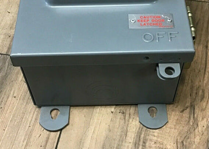 SQUARE D H322NA SAFETY SWITCH SER.D4 60A  FUSIBLE 600VAC/VDC 240VAC 15HP