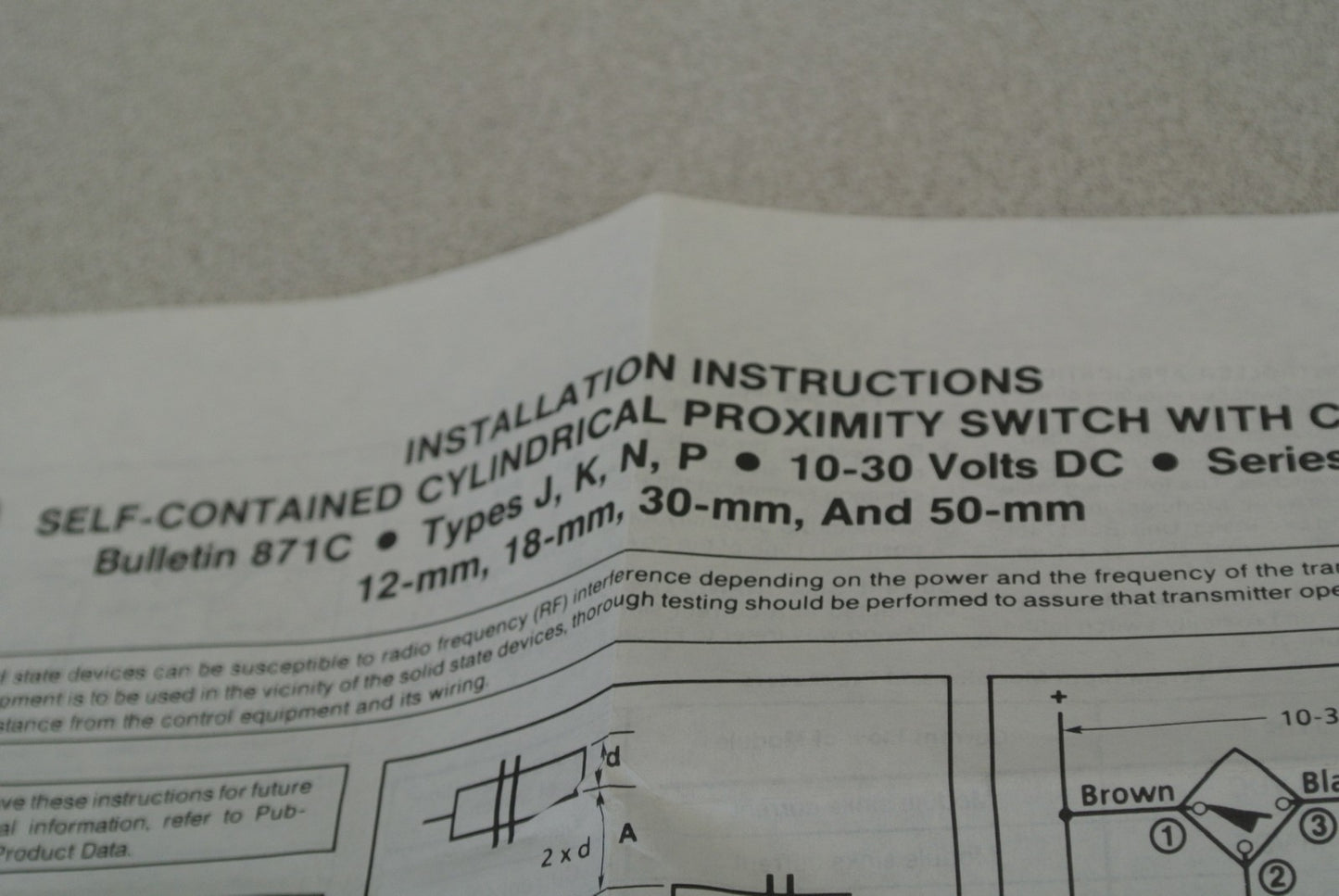 ALLEN-BRADLEY 871C-K8B18 CYLINDRICAL INDUCTIVE PROXIMITY SWITCH / 10-30VDC 18mm