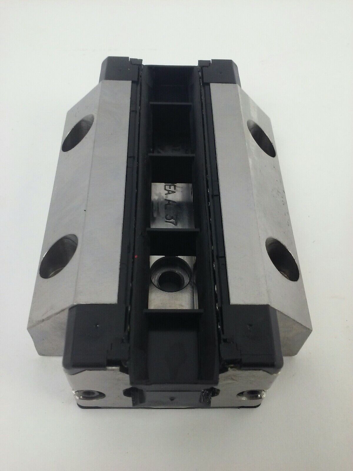 REXROTH MNR: R165323220 685 RUNNER BLOCK/ BAIL RAIL