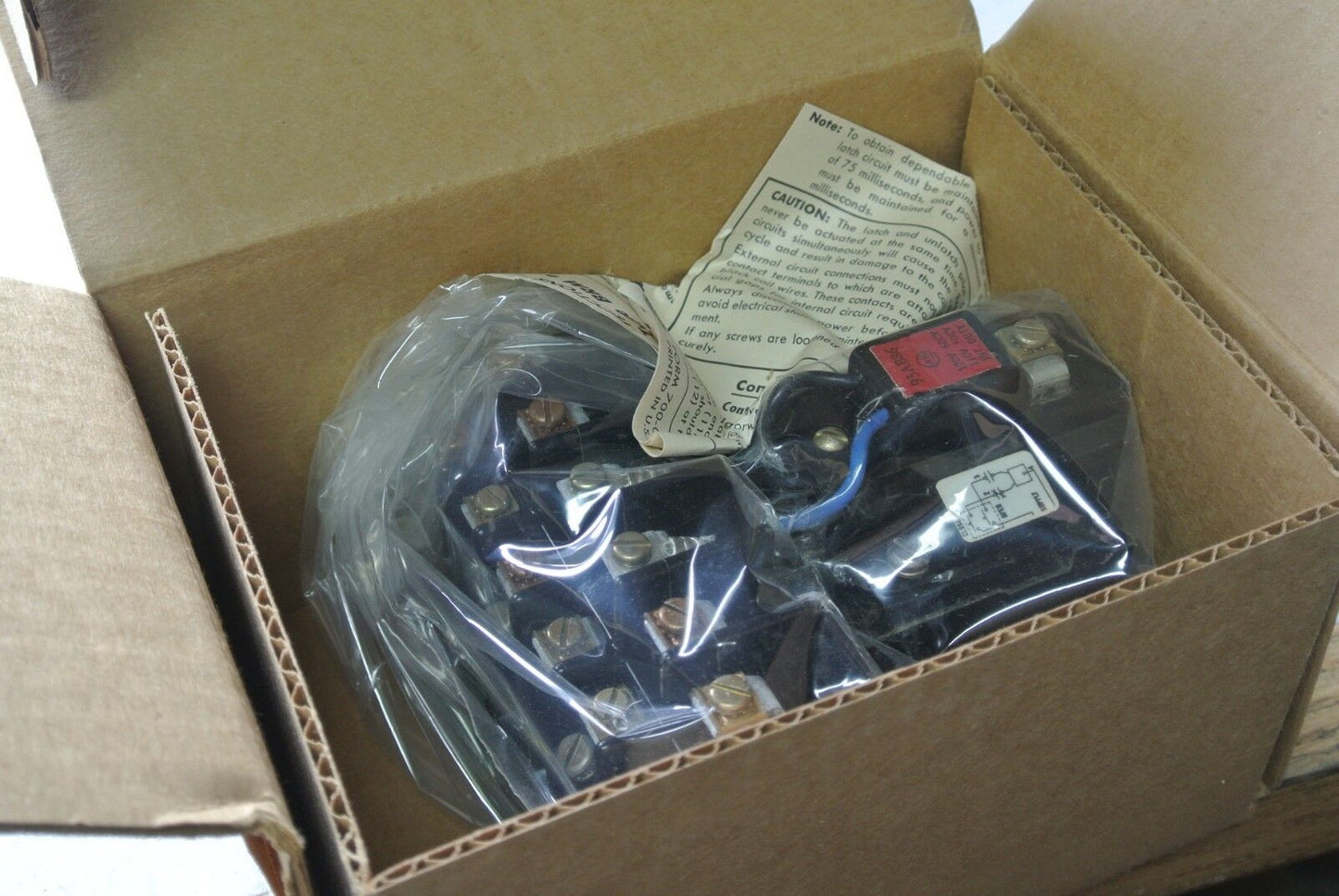 ALLEN-BRADLEY 700-BRM400A1 AC RELAY - 110/120V NEMA OPEN - 4 N.O. - NEW SURPLUS