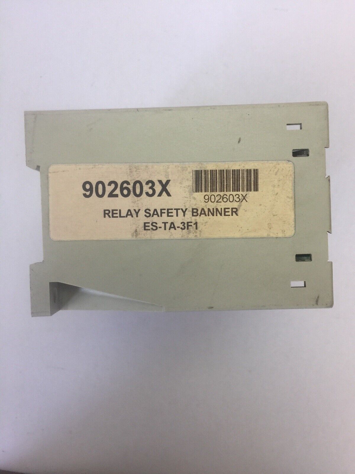 BANNER ES-TA-3F1 SAFETY RELAY 24VDC 450mA
