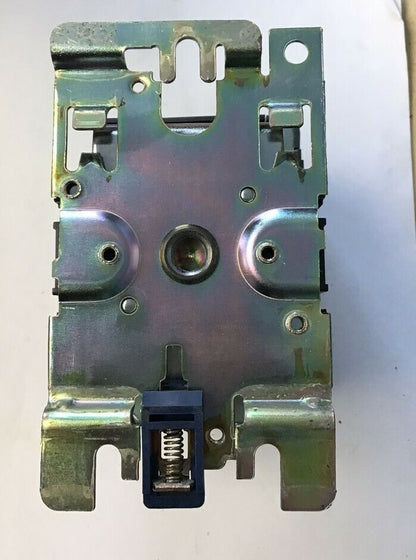 SCHNEIDER ELECTRIC LC1 D40 CONTACTOR (LP1 D4011) 60A 600V 3PH