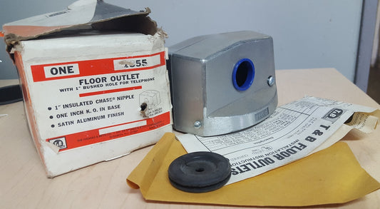 NEW OLD STOCK THOMAS & BETTS 1855 SINGLE FLOOR OUTLET 1" HOLE FOR TELEPHONE